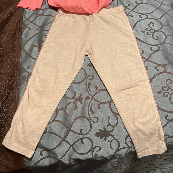 Toddler girls outfit - Picture 2 of 3